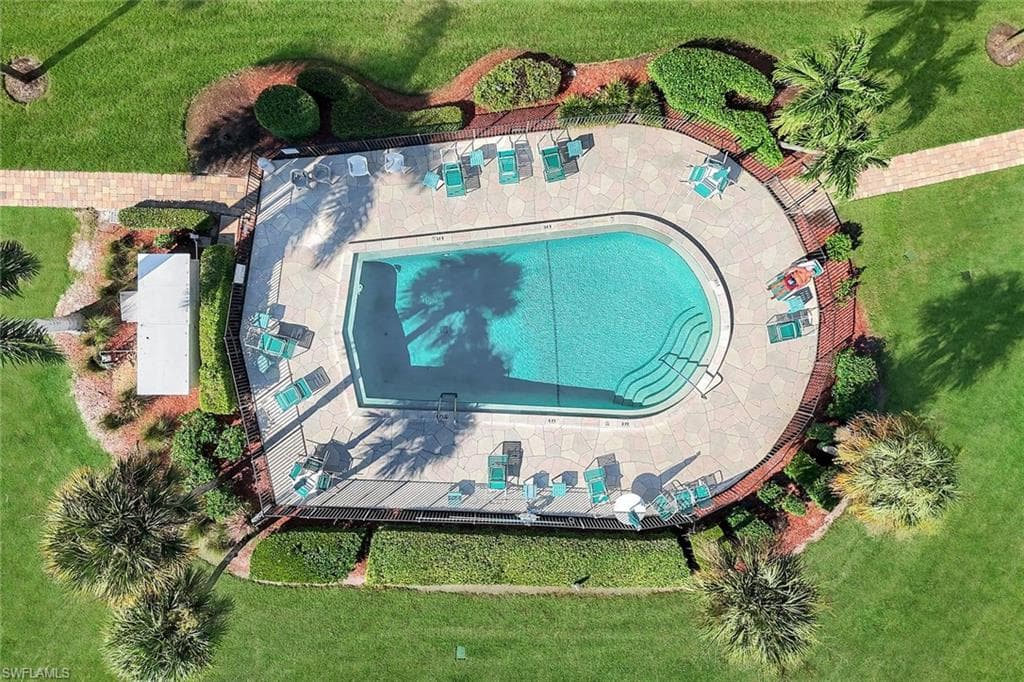 9 High Point Cir N 208, Naples, FL 34103-37