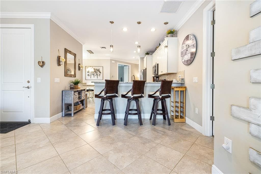 1482 Oceania Dr S, Naples, FL 34113-10
