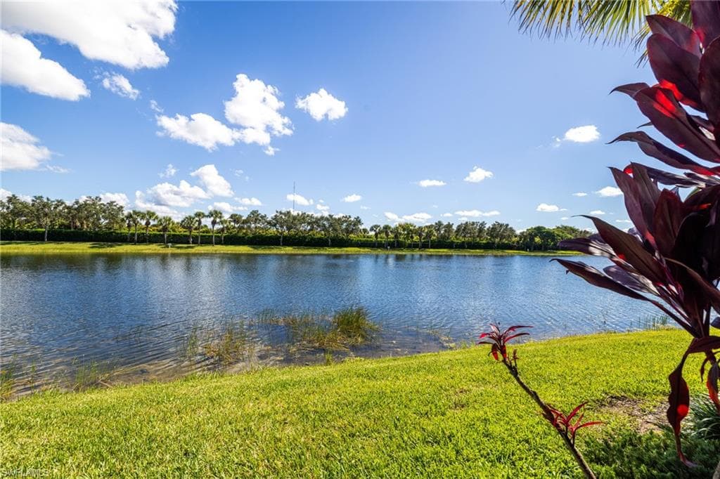 1482 Oceania Dr S, Naples, FL 34113-30