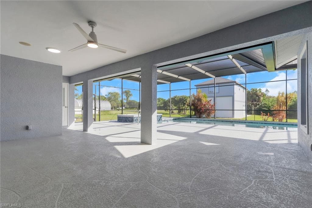 1330 11th St SW, Naples, FL 34117-29