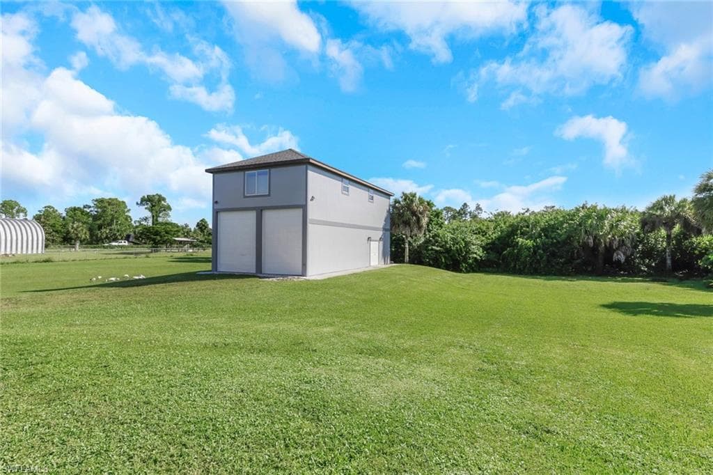 1330 11th St SW, Naples, FL 34117-36