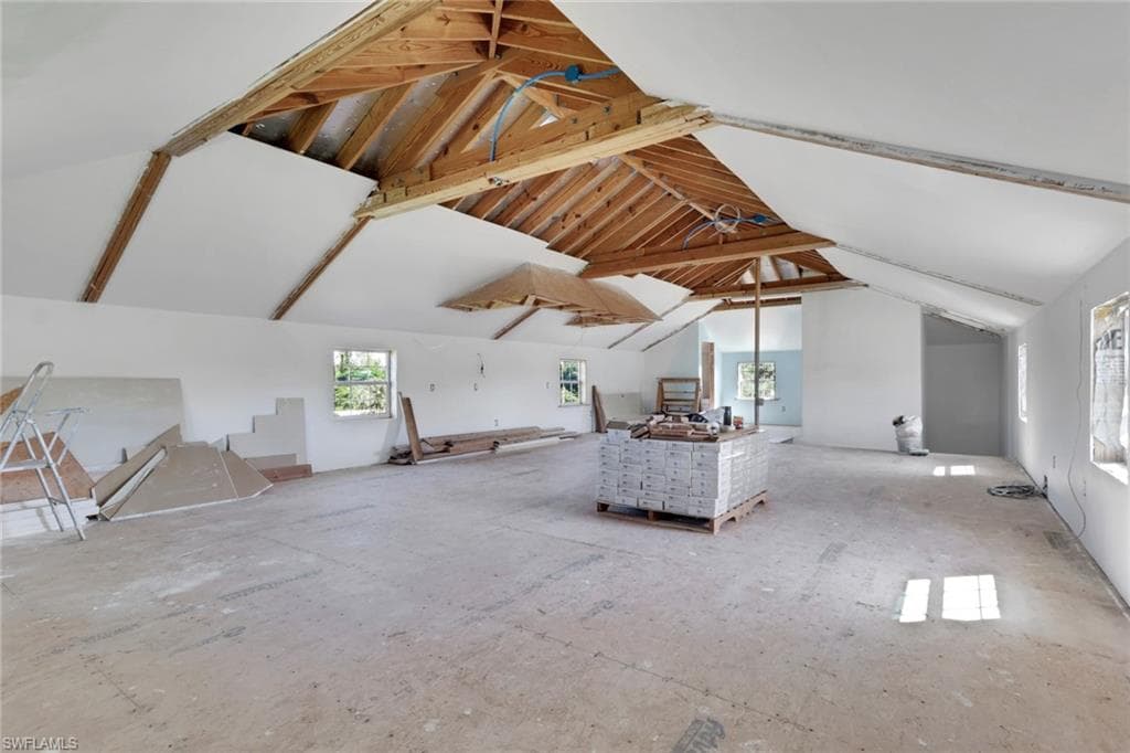 1330 11th St SW, Naples, FL 34117-39