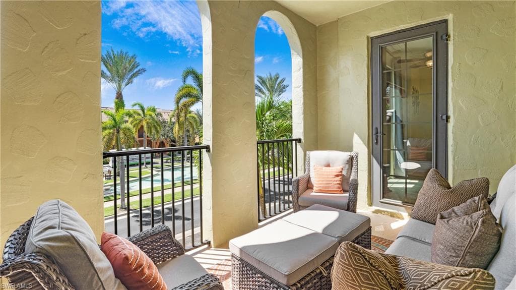 9073 Rialto St 6002, Naples, FL 34113-3