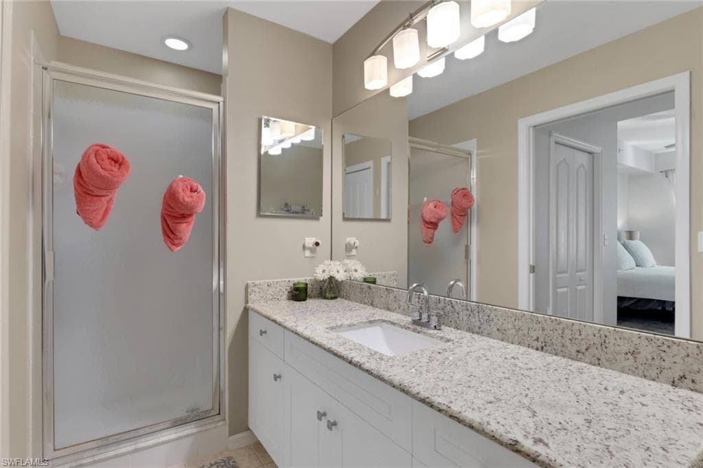 8680 Cedar Hammock Cir 134, Naples, FL 34112-17