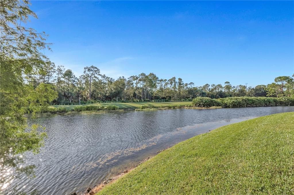 8680 Cedar Hammock Cir 134, Naples, FL 34112-24