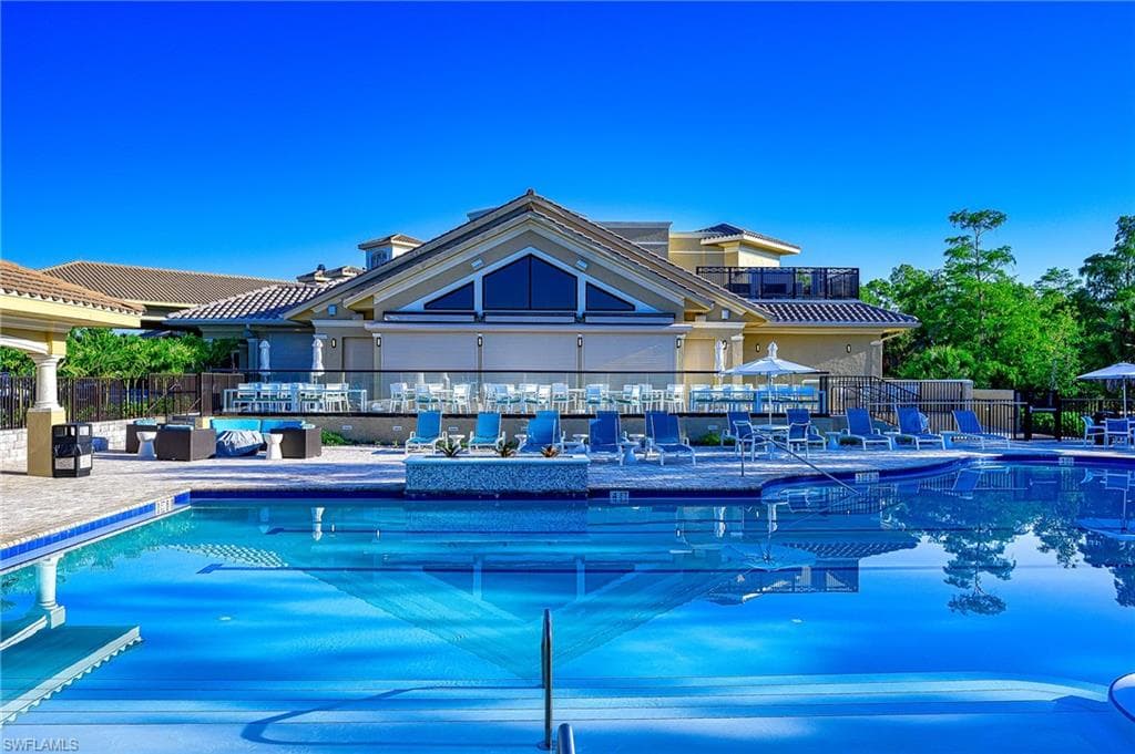 8680 Cedar Hammock Cir 134, Naples, FL 34112-33