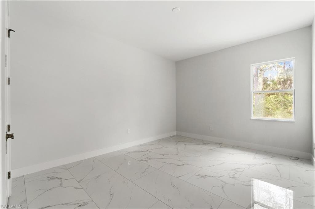 1970 17th St SW, Naples, FL 34117-14