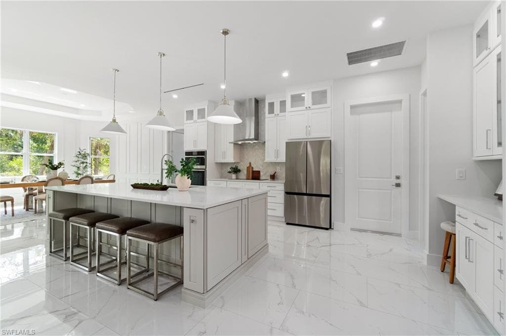 1970 17th St SW, Naples, FL 34117-1