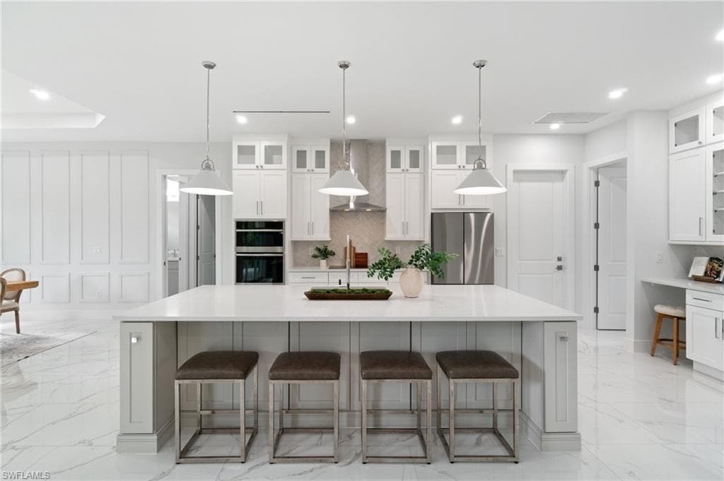 1970 17th St SW, Naples, FL 34117-2