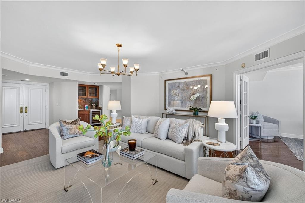 4021 Gulf Shore Blvd N 1903, Naples, FL 34103-8