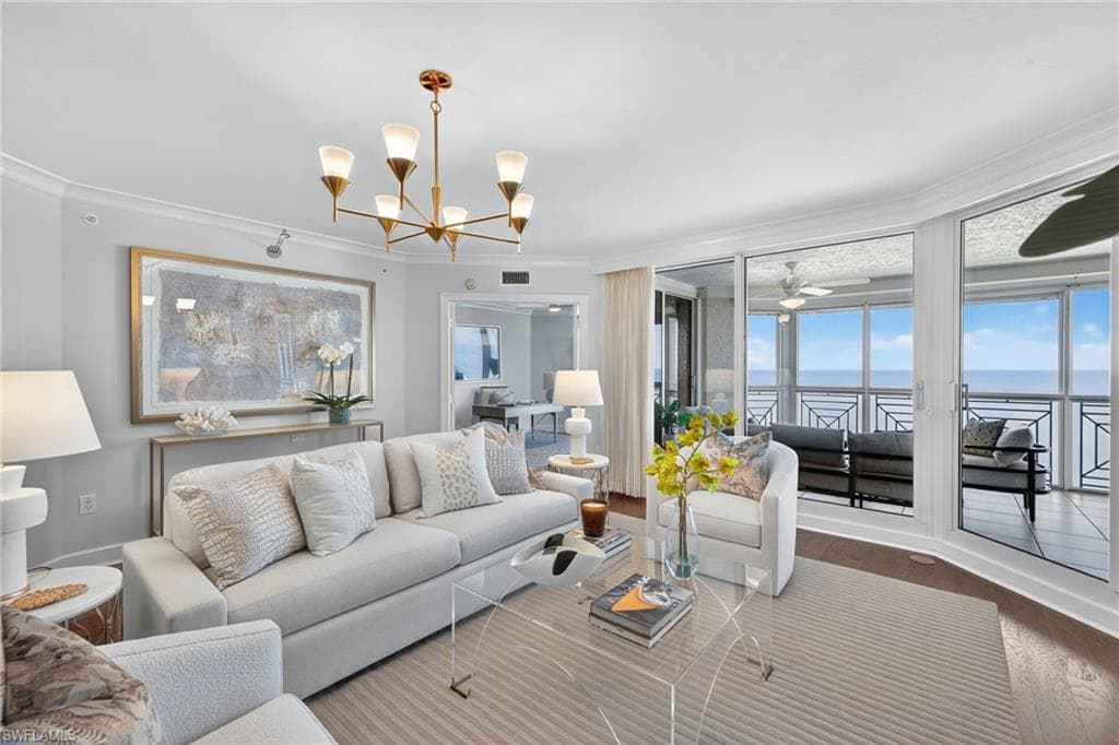 4021 Gulf Shore Blvd N 1903, Naples, FL 34103-5