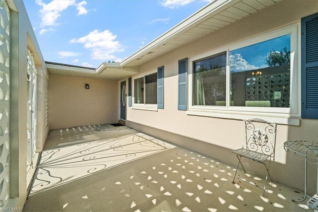 1502 Canal St, Lehigh Acres, FL 33936-35