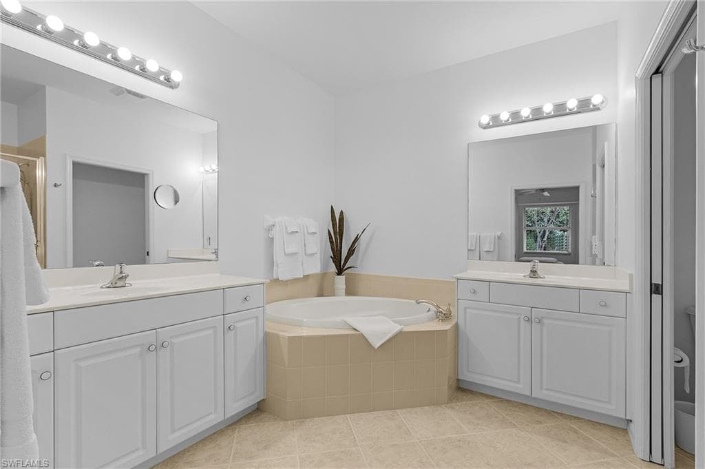 3984 Bishopwood Ct E 205, Naples, FL 34114-15