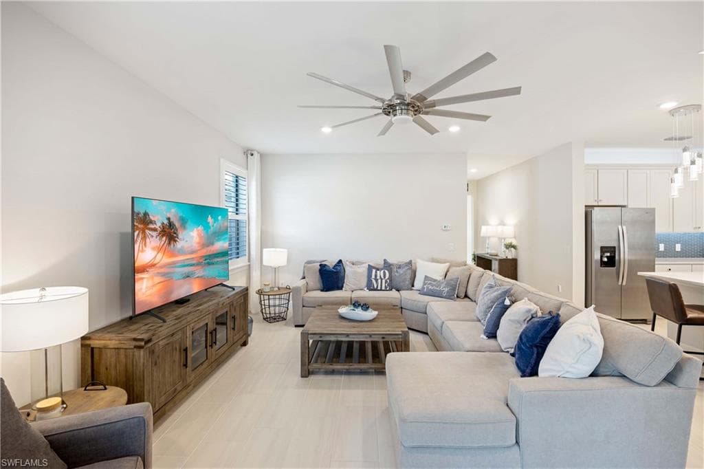 6699 Pennyroyal Dr, Naples, FL 34114-16