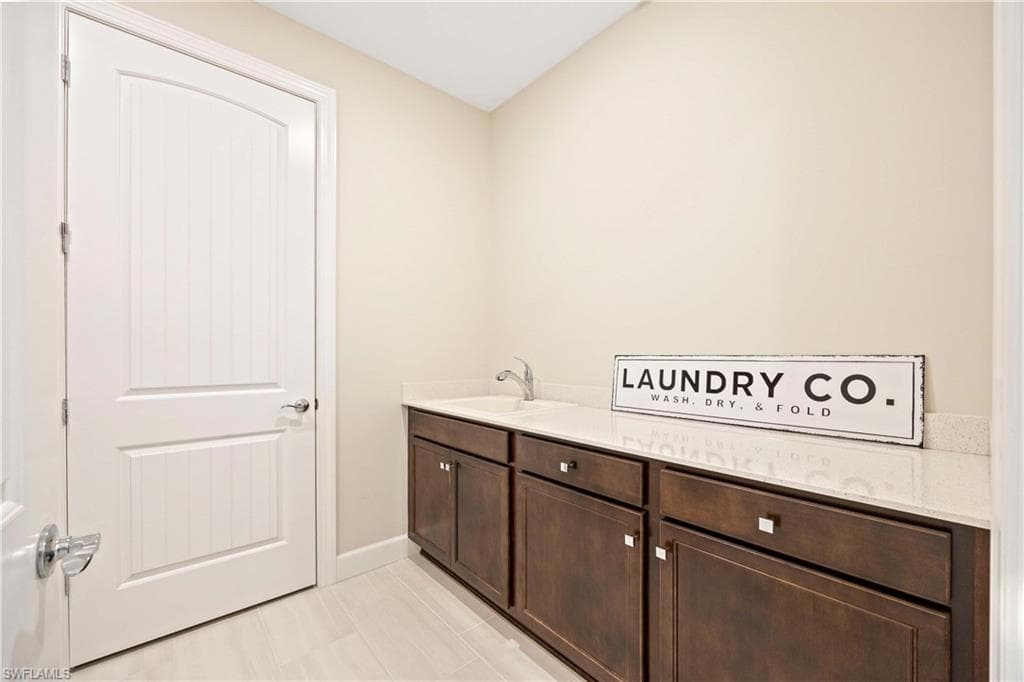 6699 Pennyroyal Dr, Naples, FL 34114-27