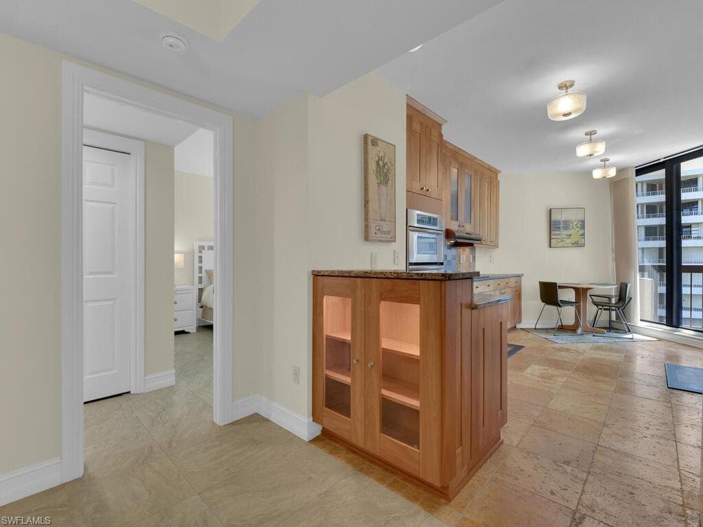 220 Collier Blvd 503, Marco Island, FL 34145-9