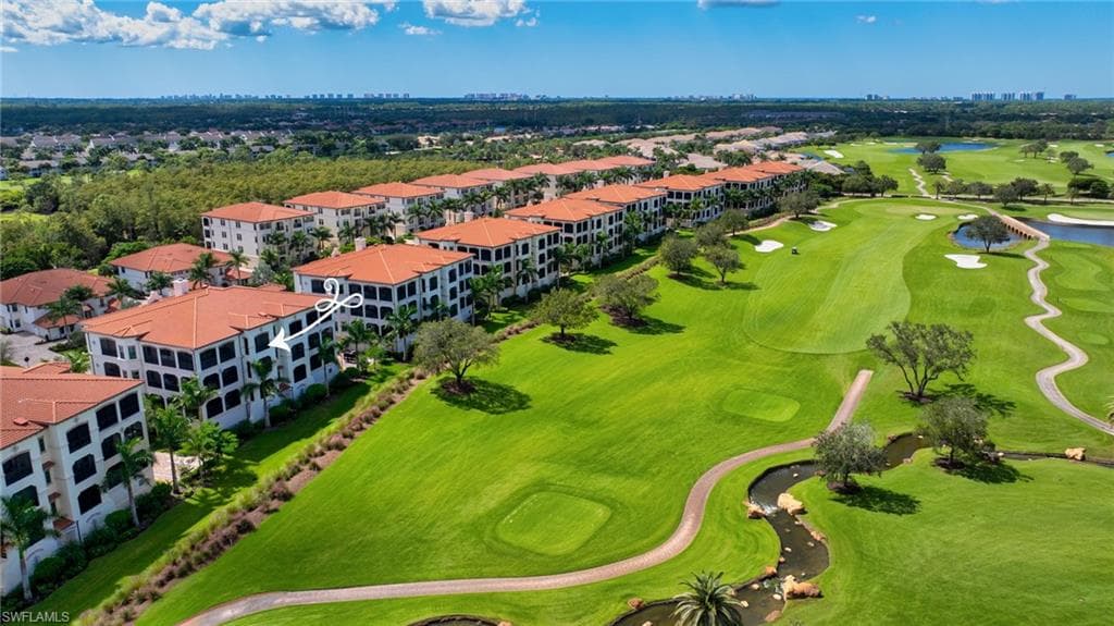 16355 Viansa Way 302, Naples, FL 34110-1