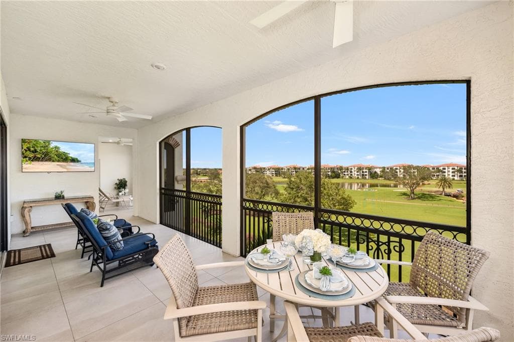 16355 Viansa Way 302, Naples, FL 34110-2