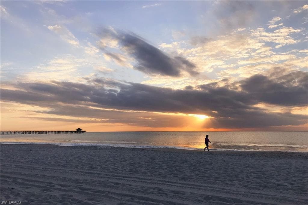 231 11th Ave S, Naples, FL 34102-24