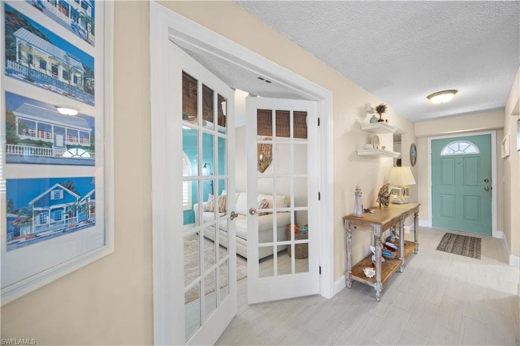 955 New Waterford Dr D104, Naples, FL 34104-10