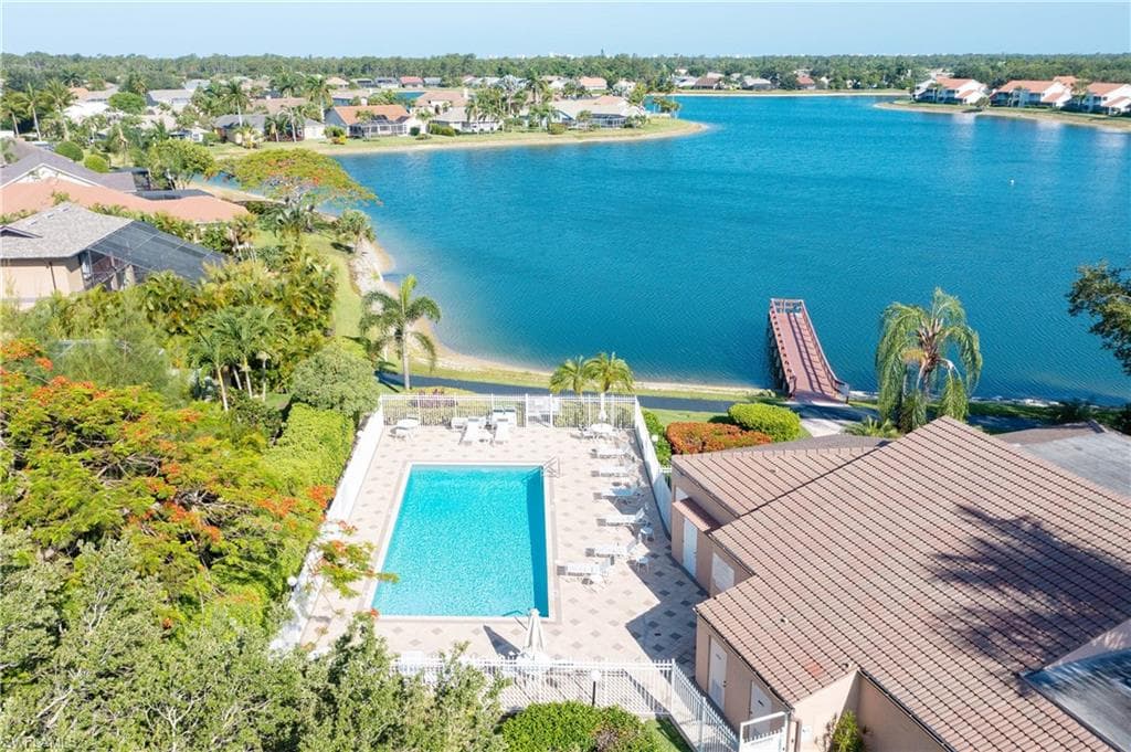 955 New Waterford Dr D104, Naples, FL 34104-38