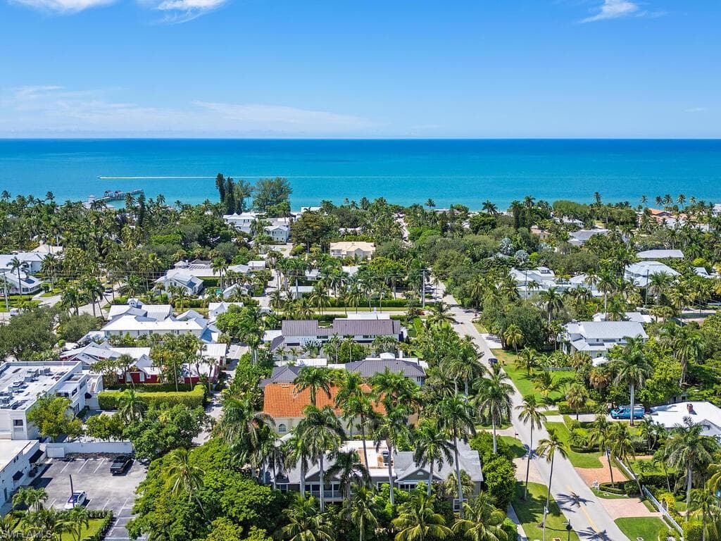 1100 3rd St S 202, Naples, FL 34102-18