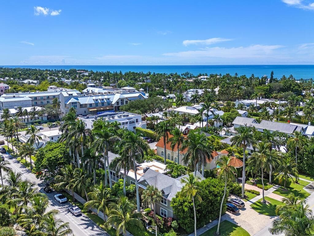 1100 3rd St S 202, Naples, FL 34102-20