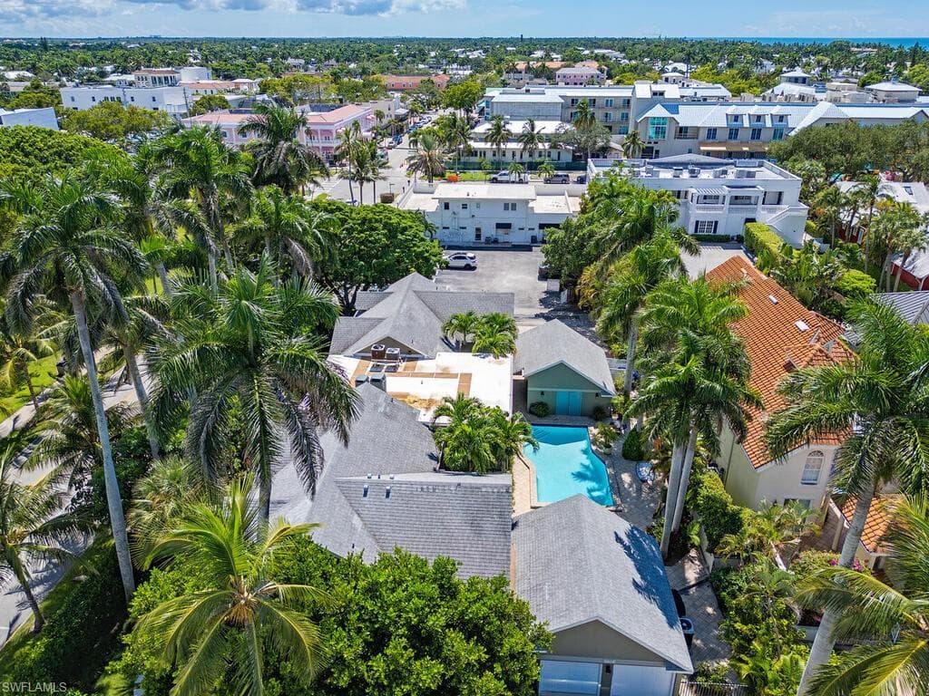 1100 3rd St S 202, Naples, FL 34102-21