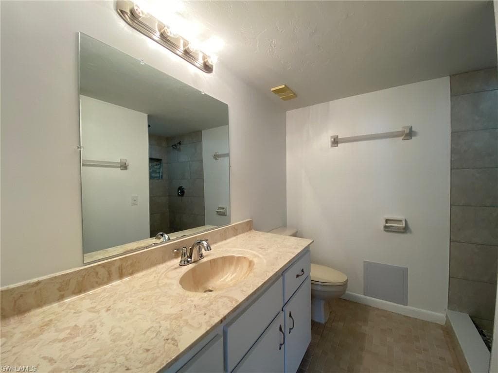 28130 Pine Haven Way 21, Bonita Springs, FL 34135-5