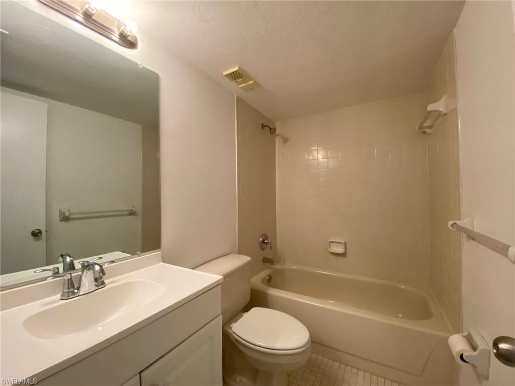 28130 Pine Haven Way 21, Bonita Springs, FL 34135-7