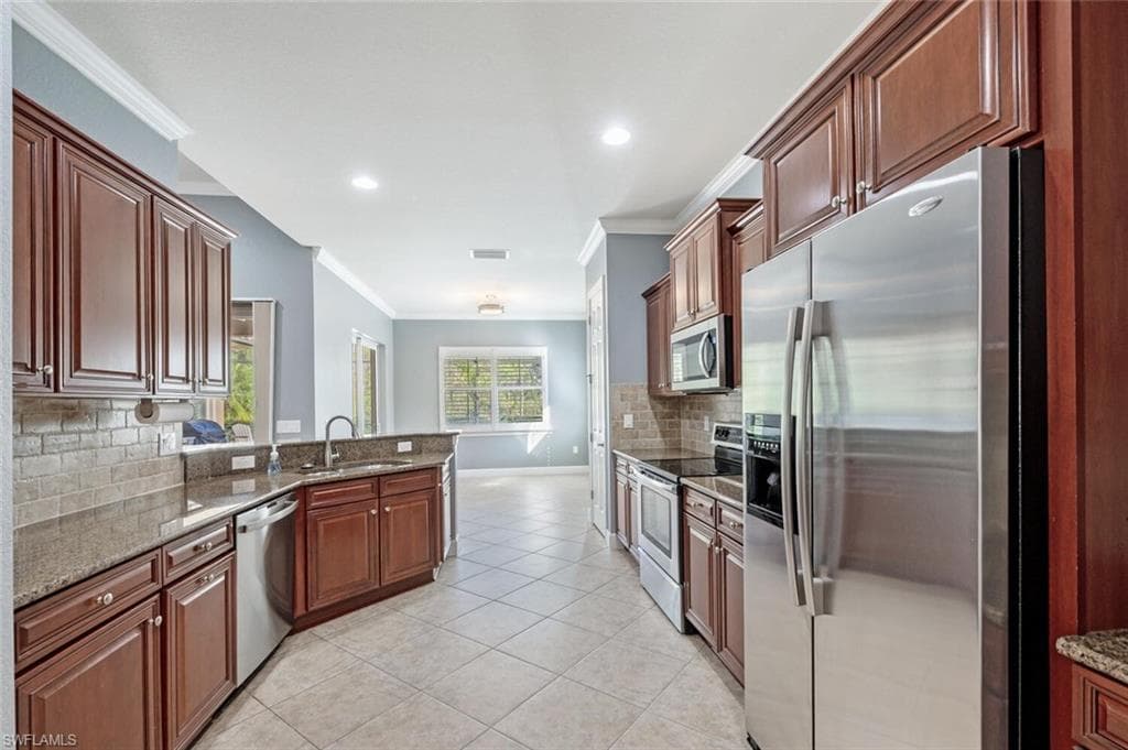 11279 Lithgow Ln, Fort Myers, FL 33913-4