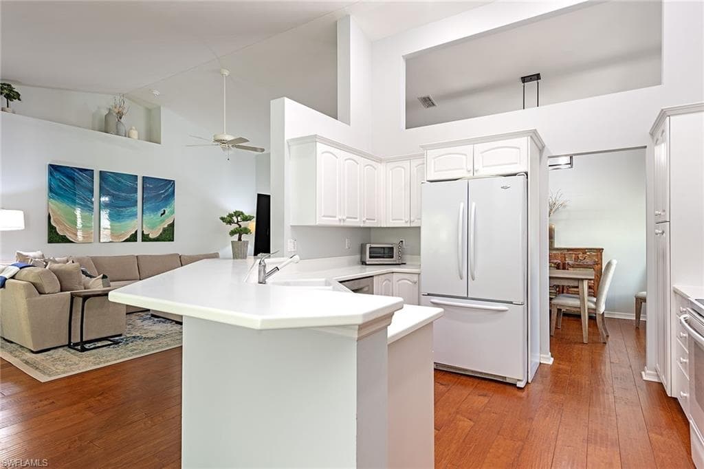 2540 Talon Ct 503, Naples, FL 34105-4