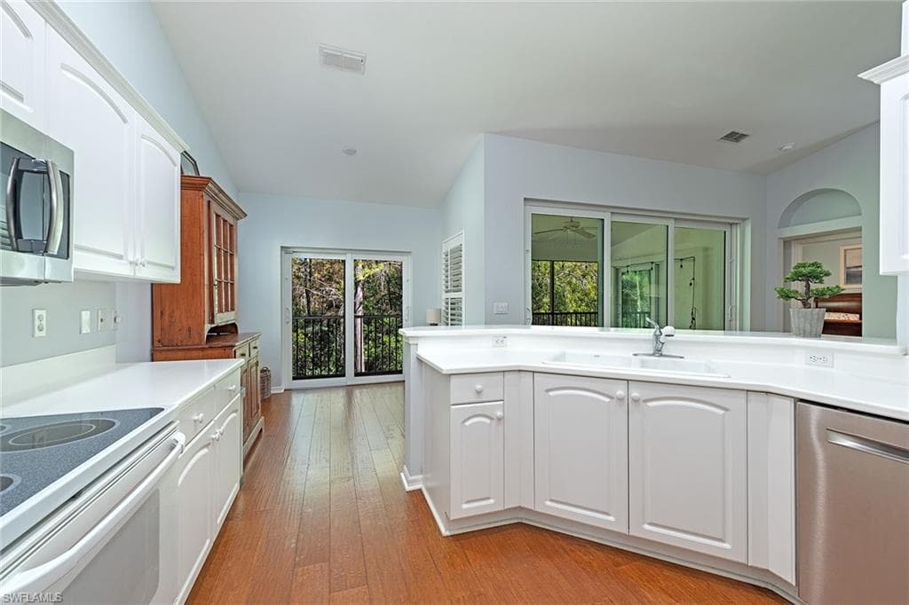 2540 Talon Ct 503, Naples, FL 34105-5