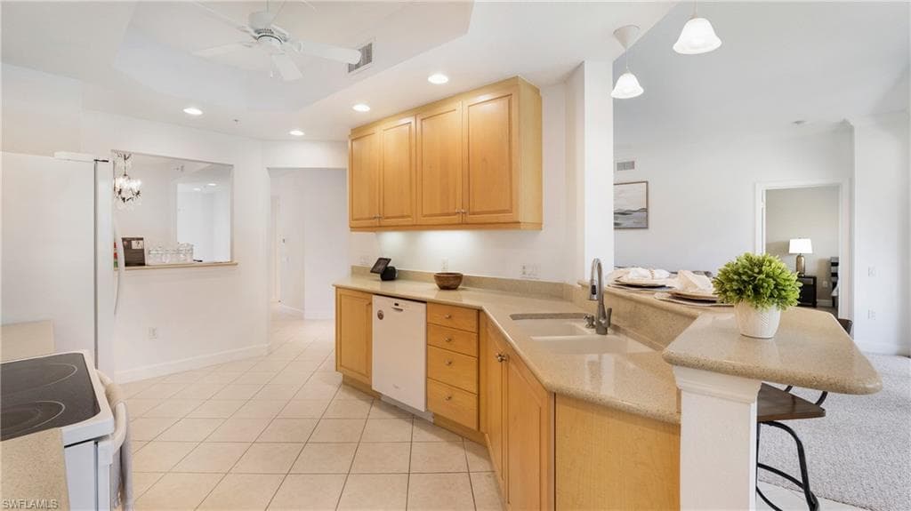 5284 Descanso Ct 103b19, Sarasota, FL 34238-32