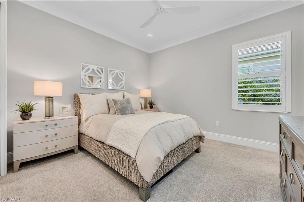 8816 Paradera Ct, Naples, FL 34112-16