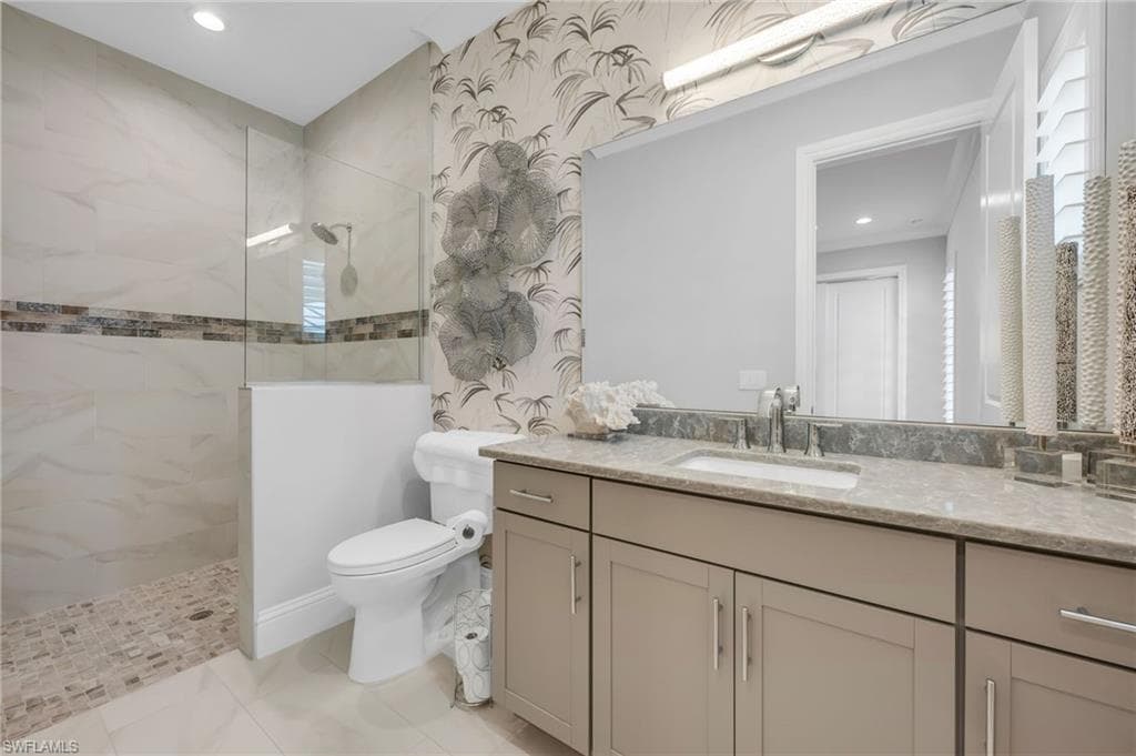 8816 Paradera Ct, Naples, FL 34112-19