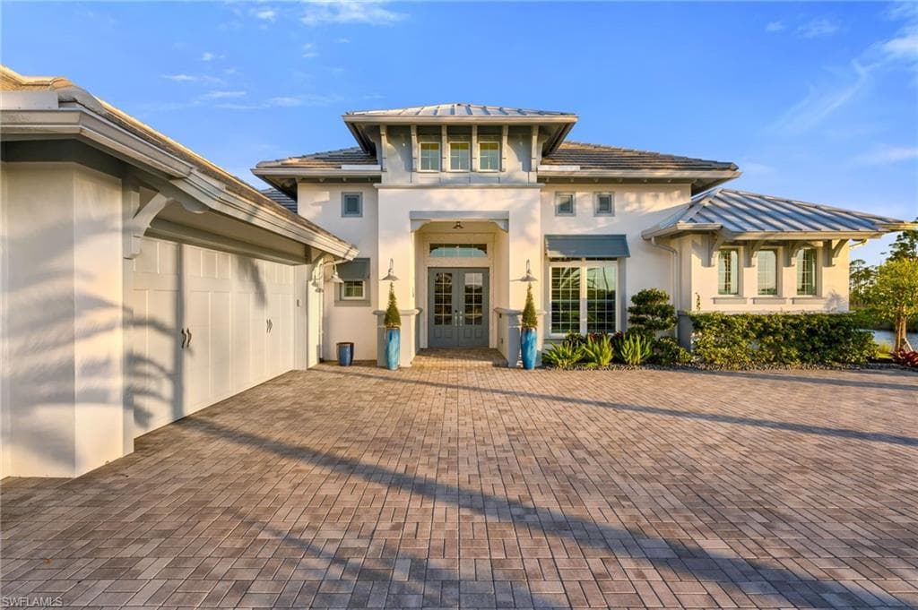 8816 Paradera Ct, Naples, FL 34112-39