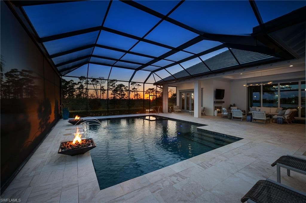 8816 Paradera Ct, Naples, FL 34112-3