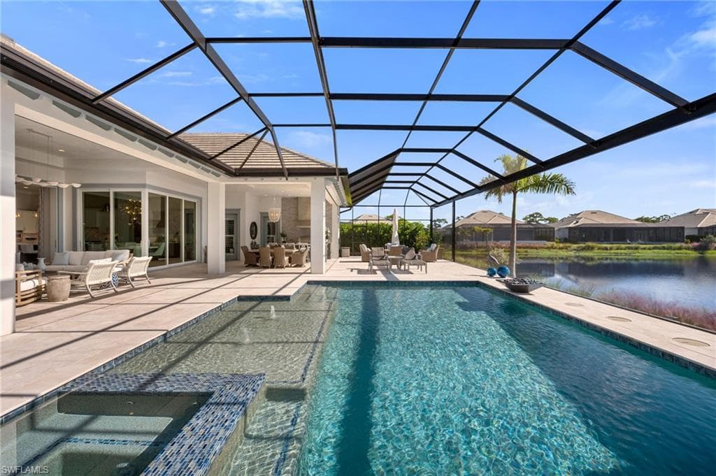 8816 Paradera Ct, Naples, FL 34112-4