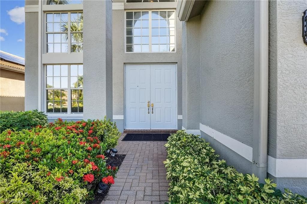 2234 Campestre Ter, Naples, FL 34119-2