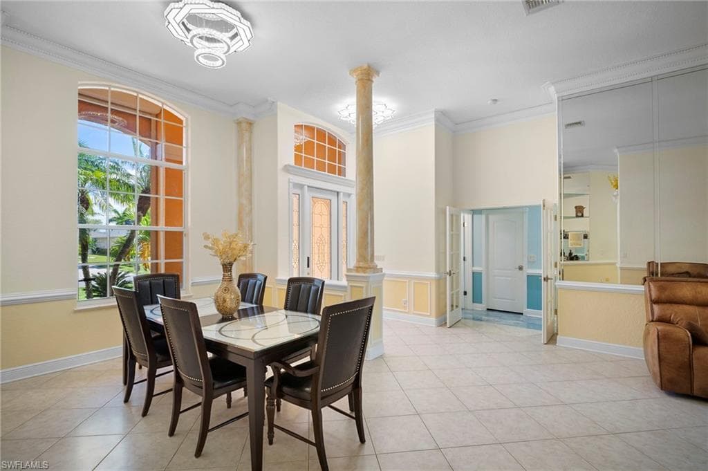 5024 8th Pl, Cape Coral, FL 33914-9