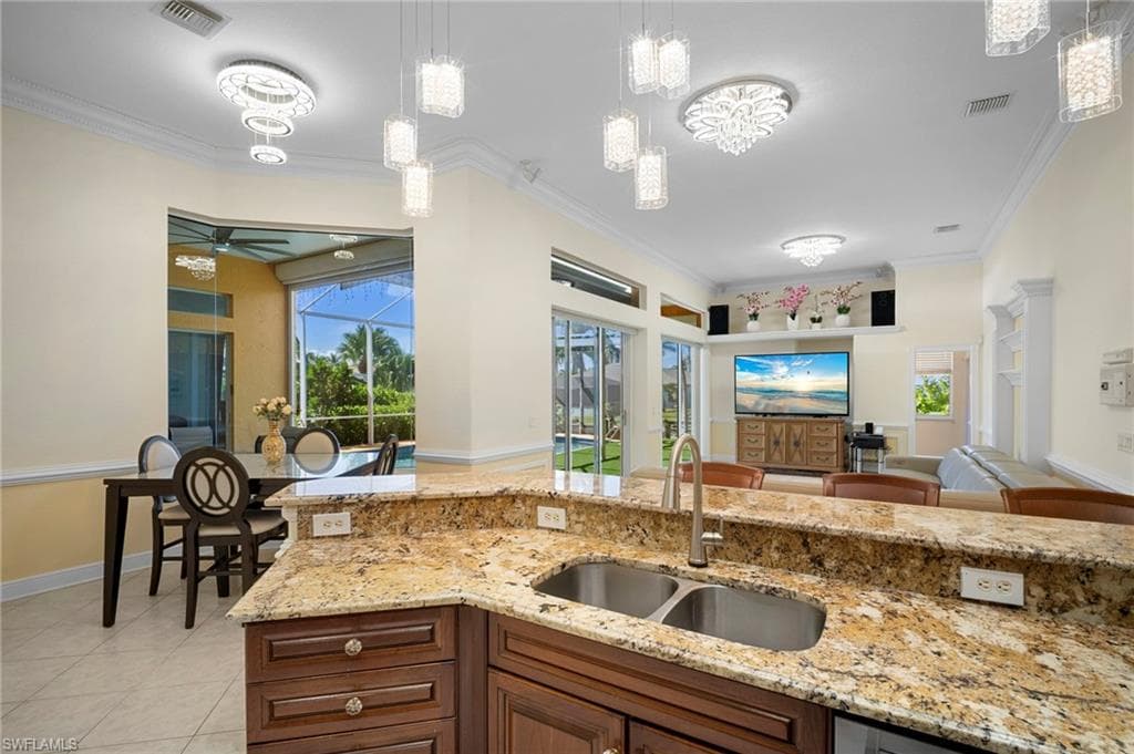 5024 8th Pl, Cape Coral, FL 33914-11