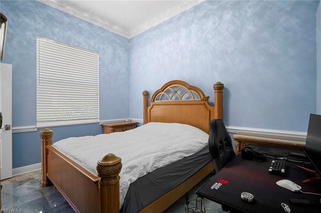 5024 8th Pl, Cape Coral, FL 33914-33