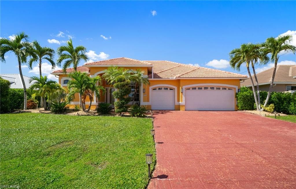 5024 8th Pl, Cape Coral, FL 33914-2