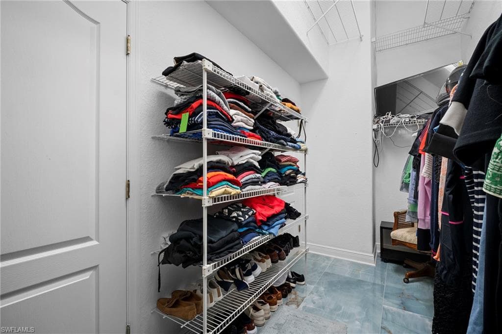 5024 8th Pl, Cape Coral, FL 33914-40