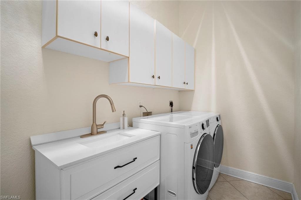 5024 8th Pl, Cape Coral, FL 33914-44