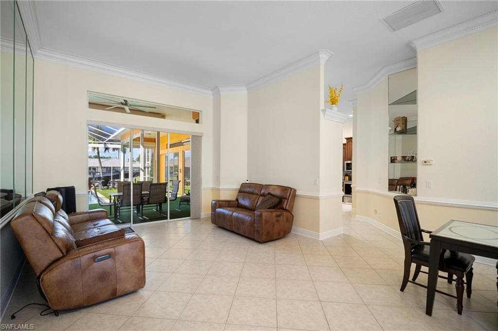 5024 8th Pl, Cape Coral, FL 33914-5