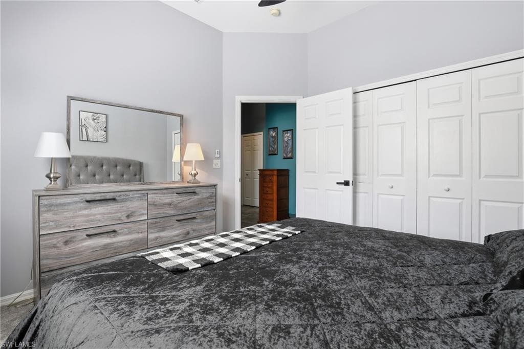3236 Potomac Ct, Naples, FL 34120-30