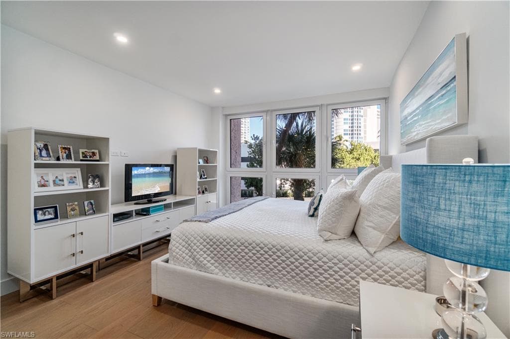 4031 Gulf Shore Blvd N 22, Naples, FL 34103-12