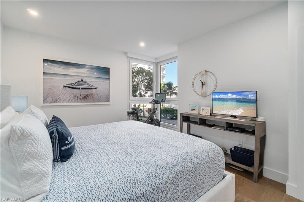 4031 Gulf Shore Blvd N 22, Naples, FL 34103-13